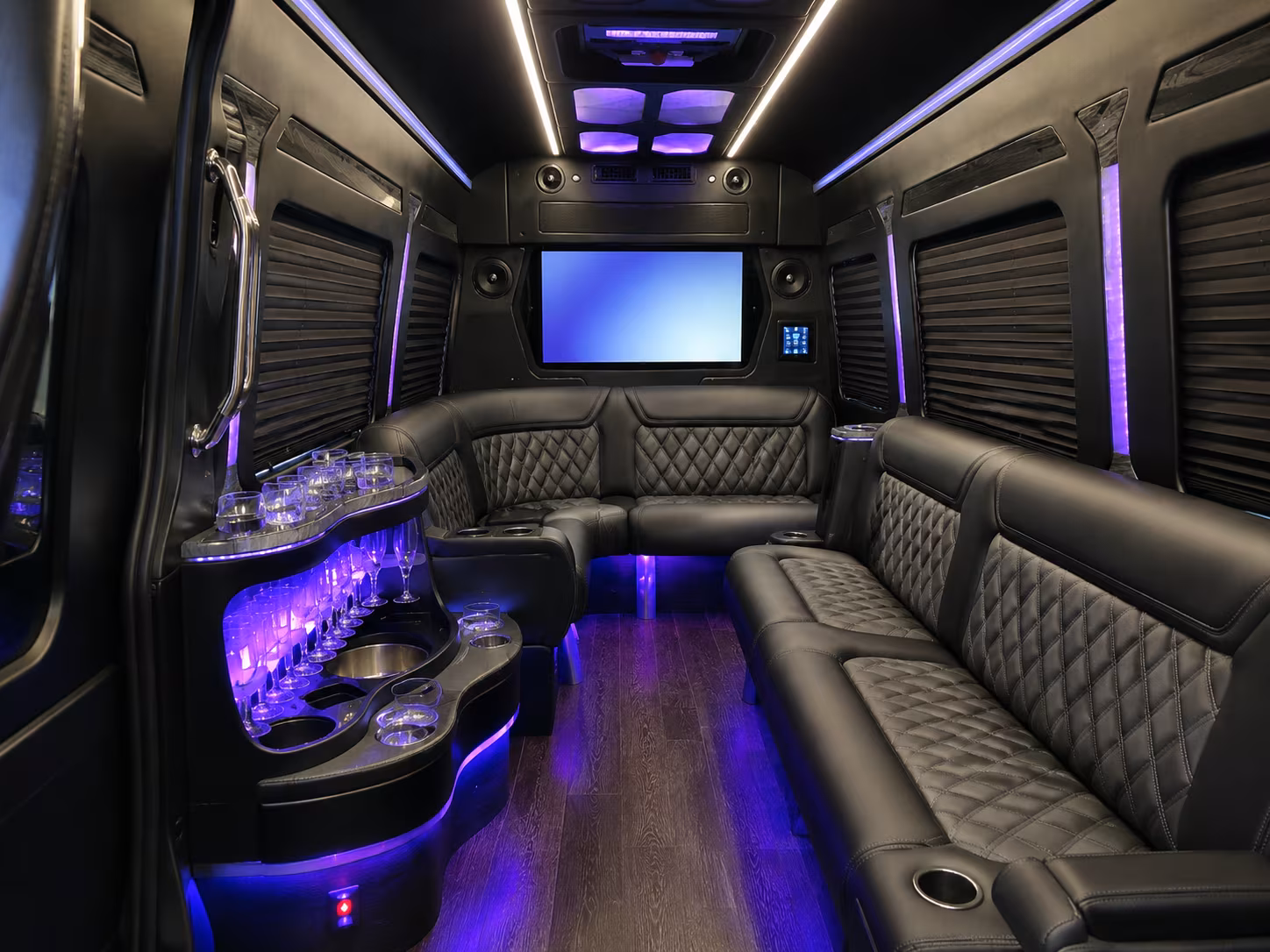 corporate event and team building buses around greater fort lauderdale