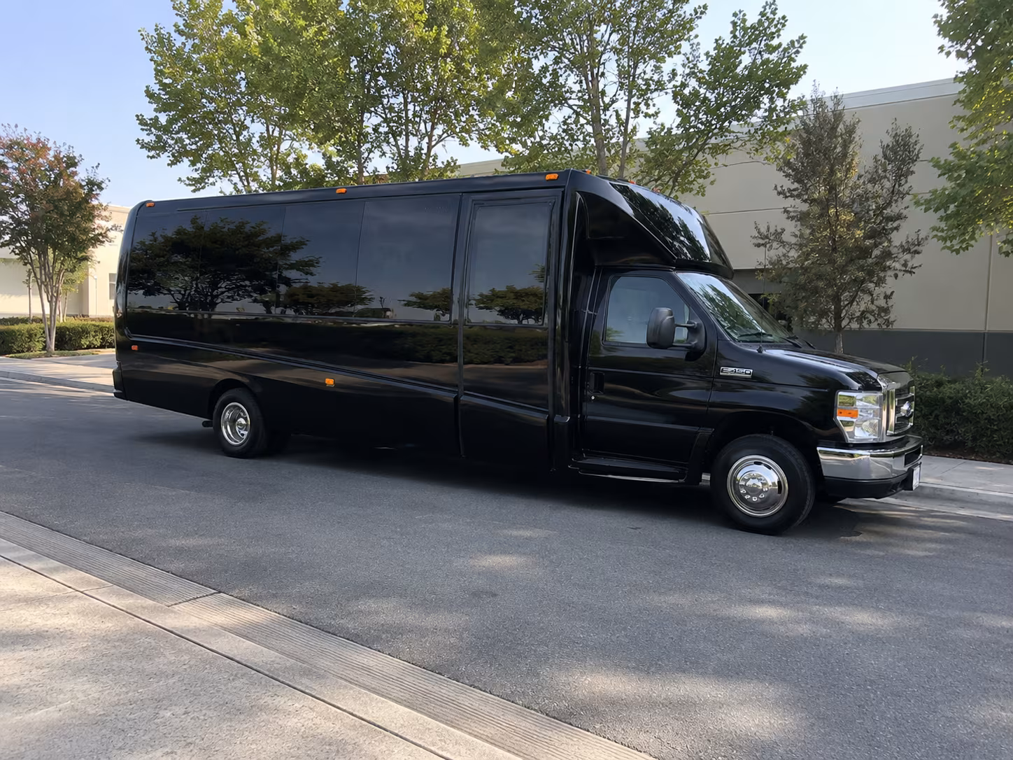 party buses for fort lauderdale bachelorette and bachelor weekends